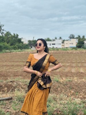 Preethi Sharma Instagram - 🌼🪞🦢

 Wearing @onlinegits_ 🤎🧡

#halfsaree #ethnic #traditional #homesweethome #whiskey🐾 #lucky🐶 #mykids #bestrong #bepositive #beyou #preefam☮️ #preevibes☮️ #preelovesyou☮️