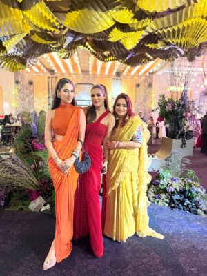 Preeti Chawla Instagram - Because every celebration deserves a red saree moment.
Saree @reynutaandon 
Jewelry @raabtabyrahul 
MUA @monika_arora_mua @crunchynailbar