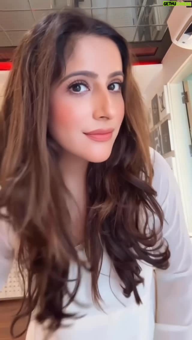 Preeti Chawla - 4.1K Likes - I tried .. but failed 🤥.. lemme know who can sing this rap poora 🤭
If u like this outfit comment link ❤️❤️
