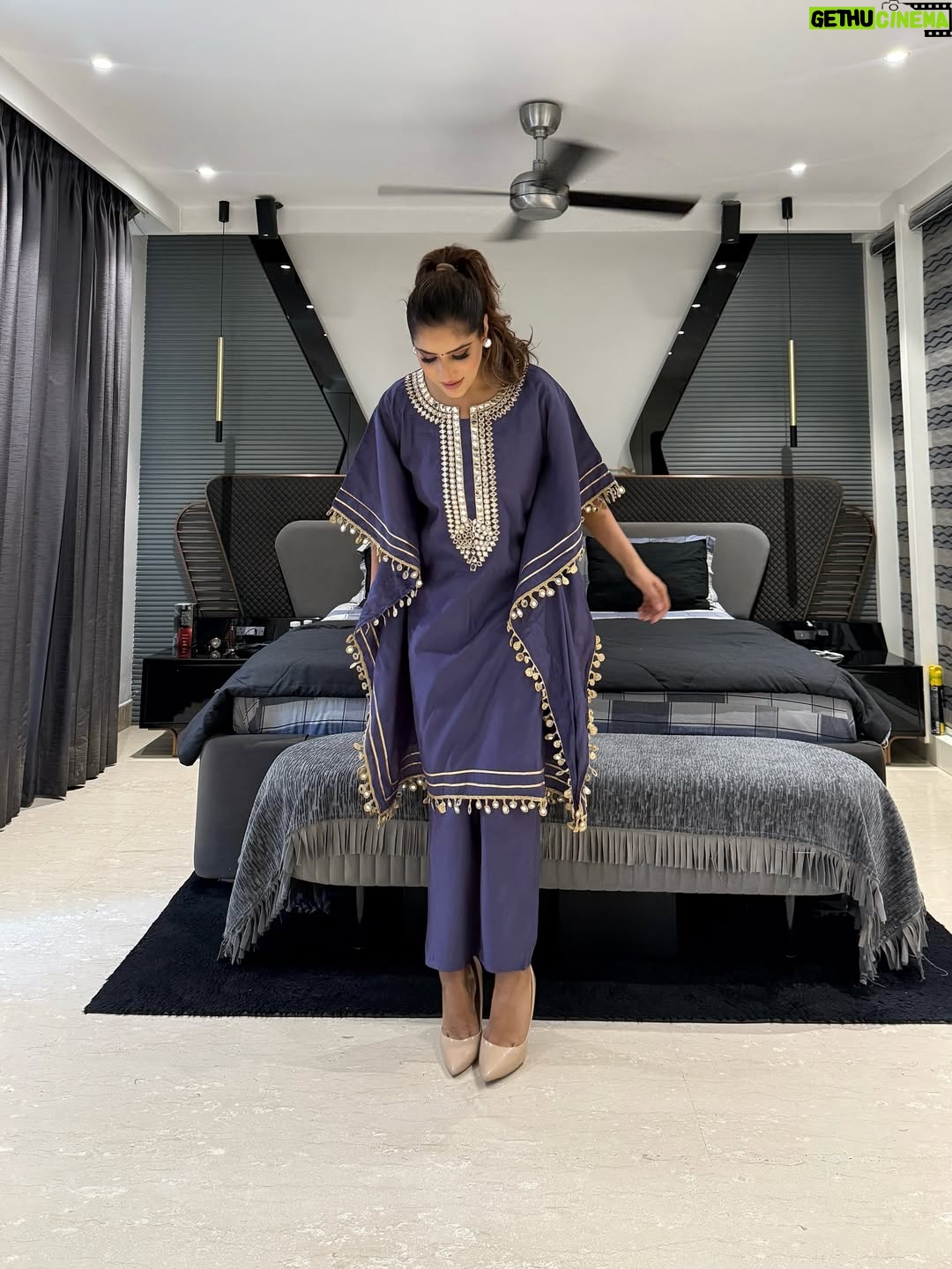 Preeti Chawla - 2.8K Likes - Pretty rakhi inspo under budget 🫶👌🏻
Comment rakhi for link 💜💙