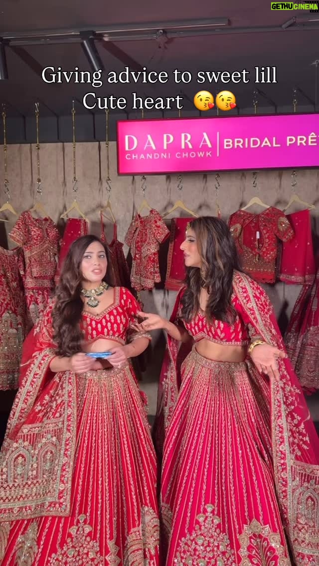Preeti Chawla - 3.8K Likes - She is soooo cute 
@ankitaraghavarora ❤️❤️
Shoot @daprachandnichowk