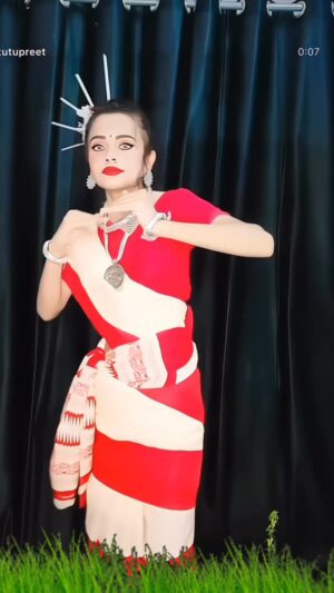 Preeti Kumari Instagram - Ranchi ki doll💃🏼#reels #instagram #instagood #reelitfeelit #explore #reelsinstagram #dance #viral #trend #tutubarbie💃💃