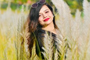 Preeti Kumari Instagram - Nature wali vibe🍀🍁#photoshoot #post #photos #photo #photography #photooftheday #nature #photogram #trend #tutubarbie💃💃