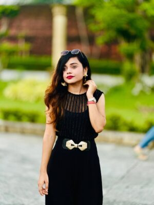 Preeti Kumari Instagram - Kya caption Likho?🤔 #photoshoot #photos #photoftheday #photo #photograph #tutubarbie💃💃