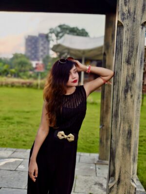 Preeti Kumari Instagram - Kya caption Likho?🤔 #photoshoot #photos #photoftheday #photo #photograph #tutubarbie💃💃