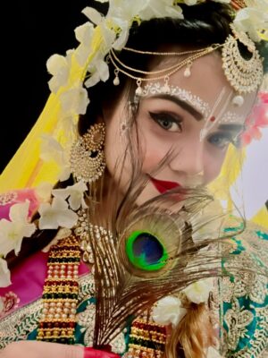 Preeti Kumari Instagram - Kaisa laga mera makeup 🤗 #radharani #makeup #getup #photoshoot #photos #photo #photography #photooftheday #tutubarbie💃💃