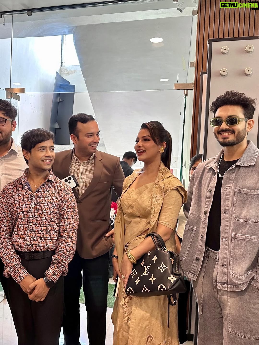 Preety Kongana - 28.1K Likes - আজি “ককা দেউতা নাতি আৰু হাতী -২ “ প’স্টাৰ  শুভমুক্তিৰ সময়ত 🙏🧿🙏