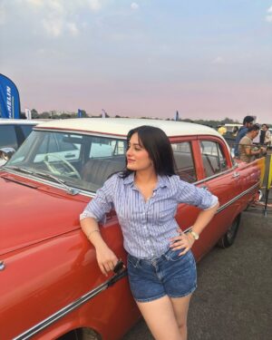 Preksha Makhija Instagram - spent the day around vintage cars and i swear they were flirting first 👀😭🤌🏻
.
.
.
#vintagecars #cars #carexpo #caraesthetics #classicbeauty
(vintage car expo , classic cars, retro vehicles, car show aesthetic, Pinterest cars)