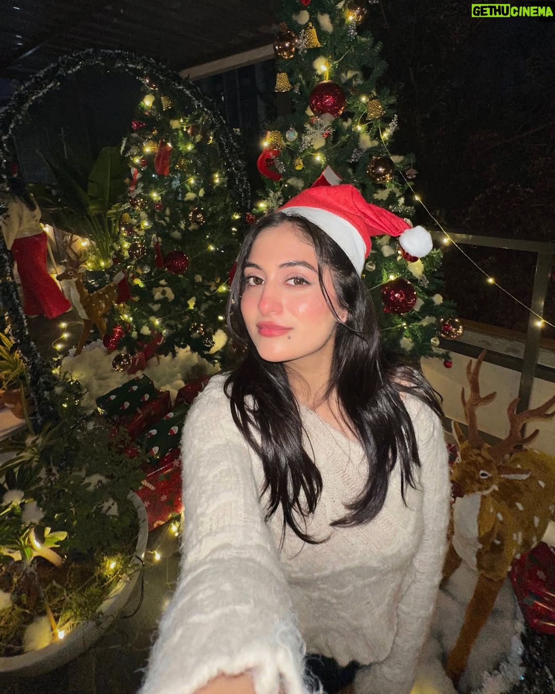Preksha Makhija - 20.4K Likes - Santa baby💕🌲✨
.
.
.
.
.
.
.
#santa #christmas #christmastime #christmasdecor #santababy #christmasnails #fyp #ａｅｓｔｈｅｔｉｃ #explore