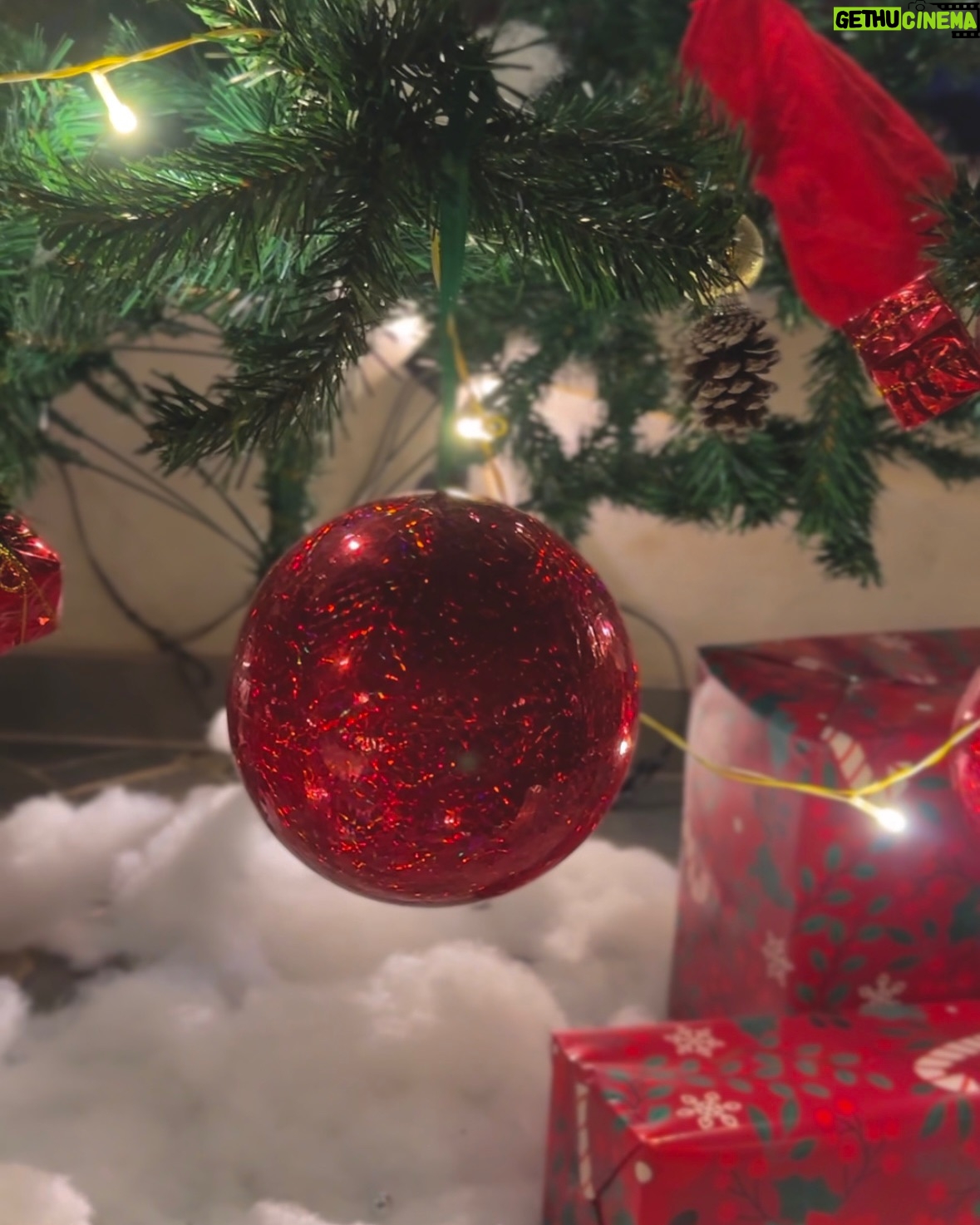 Preksha Makhija - 20.4K Likes - Santa baby💕🌲✨
.
.
.
.
.
.
.
#santa #christmas #christmastime #christmasdecor #santababy #christmasnails #fyp #ａｅｓｔｈｅｔｉｃ #explore