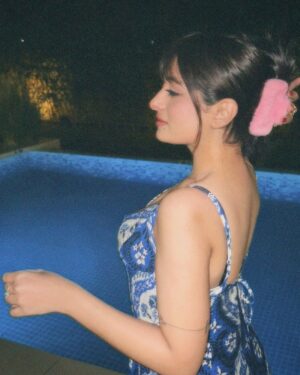Preksha Makhija Instagram - physically in bed, mentally by the pool🫧💙🦋
.
.
.
.
.
.
.
#poolday #nightswim #monsoon #indore #ootd #blueoutfit #resortwear #aesthetic #explore #outfitinspo #outfitideas