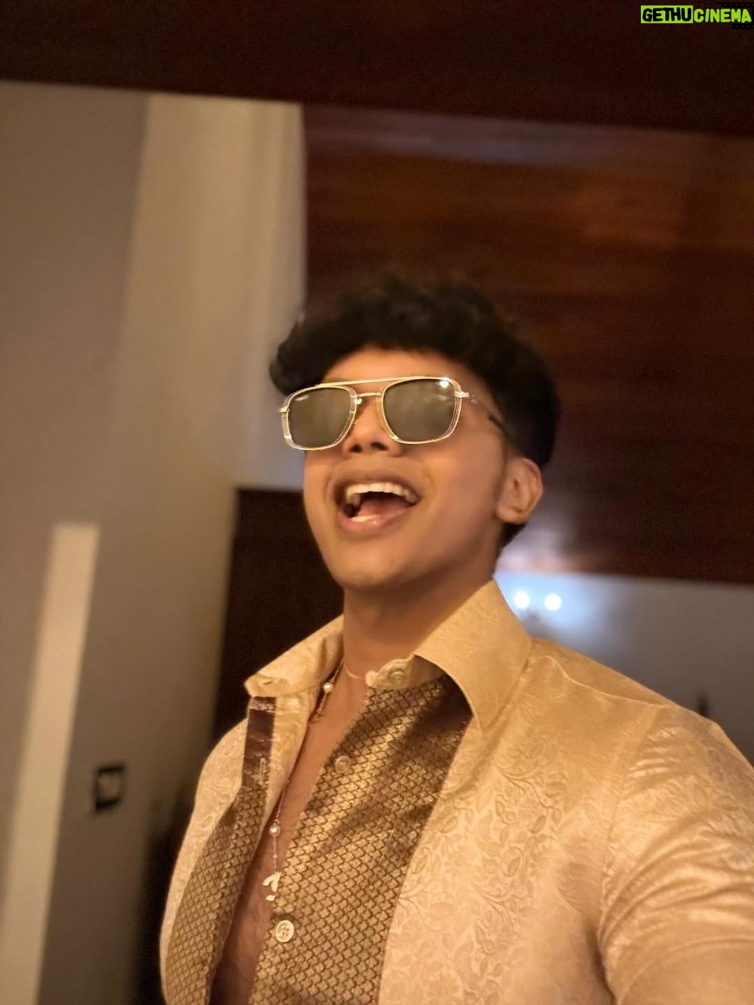Premi Viswanath - 10.9K Likes - Yey, Happy Onam 🌼
.
.
.
.
.
.

#kerala #mallu #keralagrams #shakyshakyshaky #momandson #fashion #trend #malayalam #telugu #malayalam #telugu
#GodsOwnCountry #KeralaDiaries #KeralaTourism
#MalluGram #KeralaTravels #KeralaVibes #KeralaNature #Mallus #ThrissurVibes
#MalabarDiaries #KeralaFitness #KeralaGym #MalluFitness #FitKerala #KeralaFitFam
#MallusWhoLift MalluLife #MalluPride #KeralaBoys #keralalove