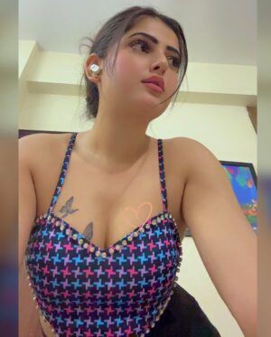Prity Thista Instagram - Going high🎶 
.
.
.
.
.
.
.
.
.
.
. 
#insta #instapic #instagram #instagood #pic #pictureoftheday #selfi #goinghigh #virałreels #picture #cute #hot #like #like4like #likes #instagirl #save #trend #share