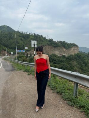 Prity Thista Instagram - High on you✨
.
.
.
.
.
.
.
.
.
.
.
.
#pritythista #réel #instagram #insta #instamood #instapic #instaphoto #viral #cute #shimla #solan #nature #picture #pictureoftheday #photos #ootd
