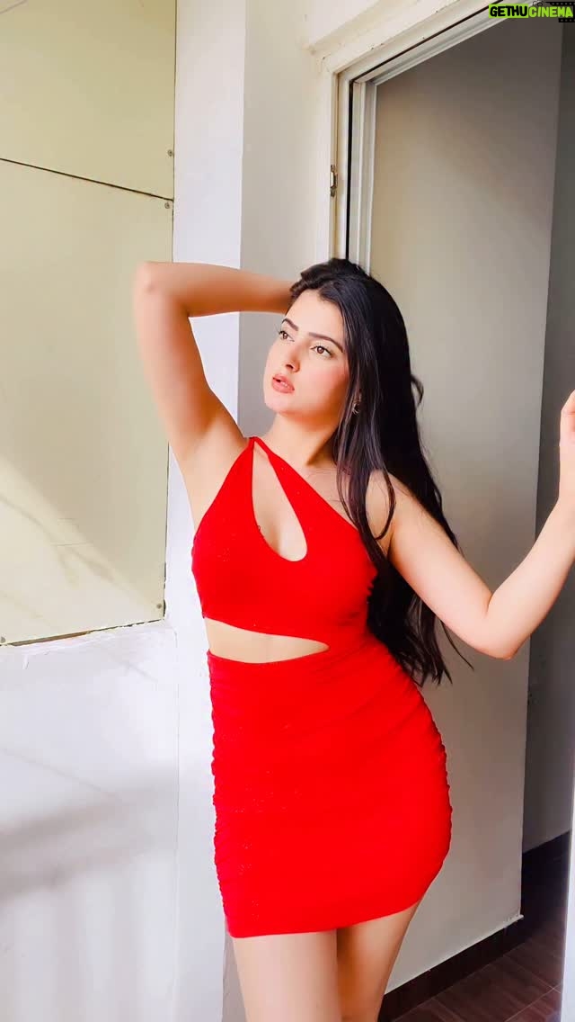 Prity Thista - 6.6K Likes - 😌tere piche firda ni
.
.
.
.
.
.
.
.#pritythista #reels #trendingreels #instagram #viral #popular #foryou #shubh #fellforyou