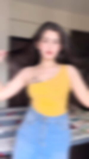 Prity Thista Instagram - Gale se lga le😜 
.
.
.
.
.
.
#pritythista #reels #trendingreels #instagram #viral #popular #trend