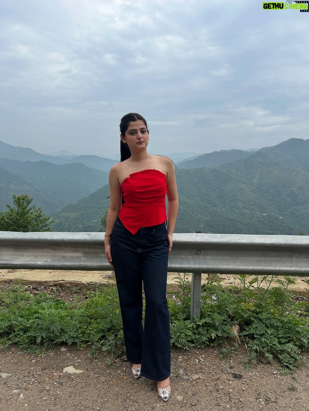 Prity Thista - 6.5K Likes - High on you✨
.
.
.
.
.
.
.
.
.
.
.
.
#pritythista #réel #instagram #insta #instamood #instapic #instaphoto #viral #cute #shimla #solan #nature #picture #pictureoftheday #photos #ootd