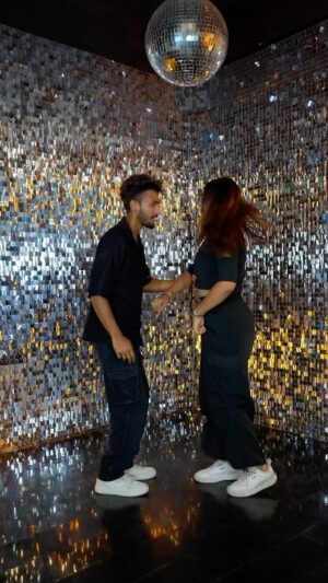 Priya Agarwal Instagram - Oo Mahi Tenu Khabar Nahi 🖤✨
dc- @pankaj_rajput_1103 ✨
.
.
.
.
#reels #reelsinstagram #insta #instagood #tenukhabarnahi #munjya #sharvari #trendingreels #dance #dancereels #viral #explore