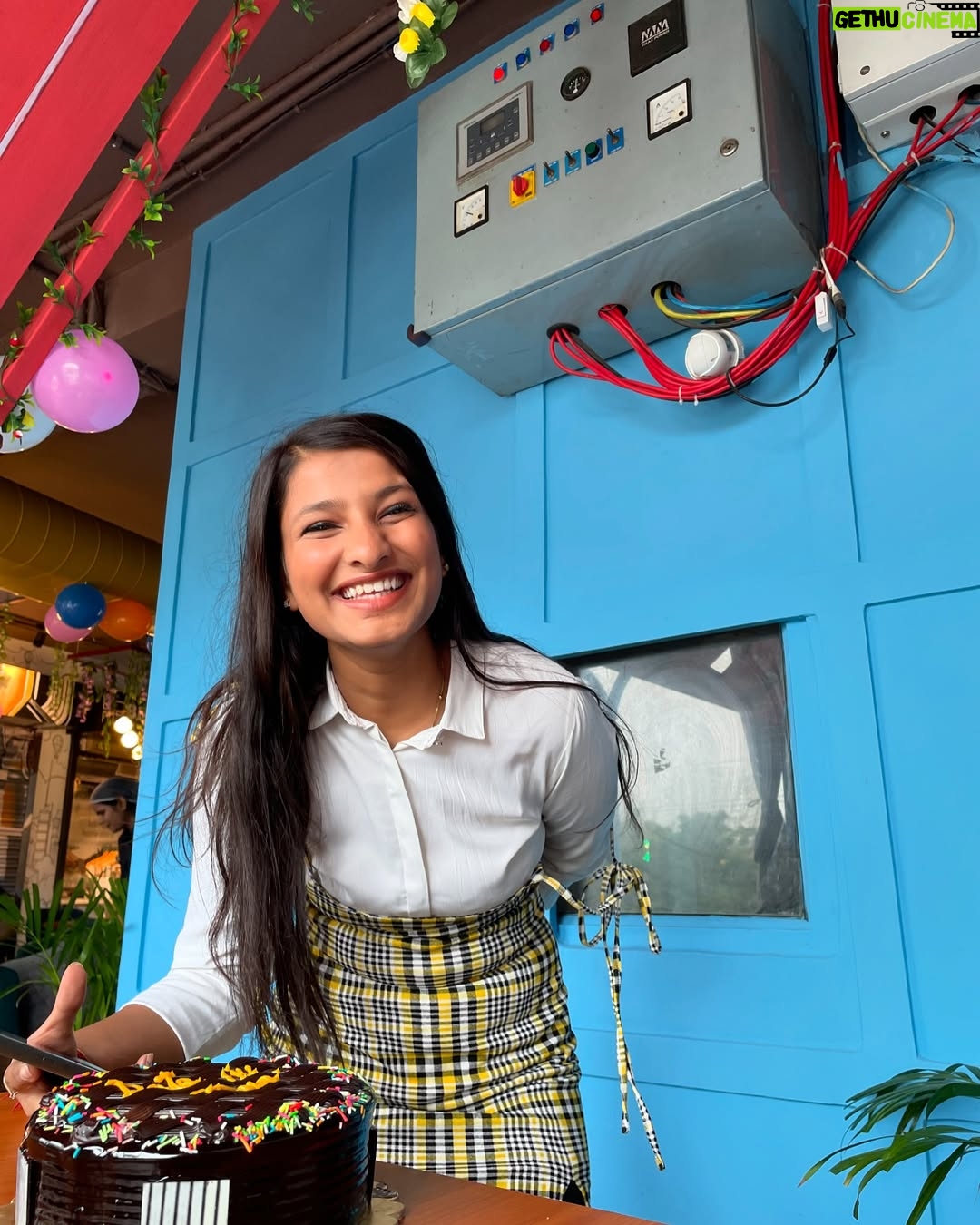 Priya Agarwal - 1K Likes - Happiest Birthday To You BAE ♥️
My 11:11 🌍 
I don’t say it enough but you deserve the world ,
don’t know what i would do without you 🥺
#bae
