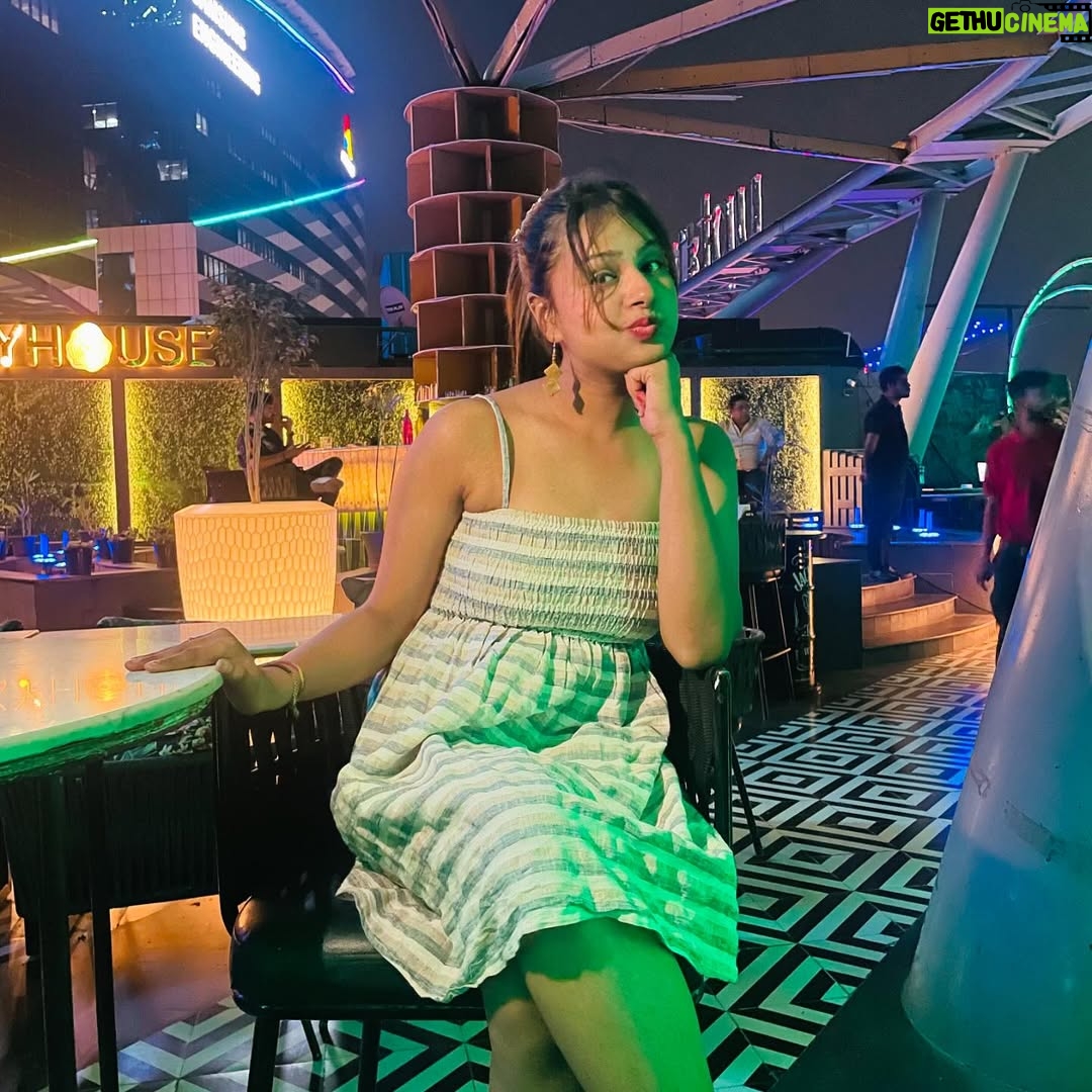 Priya Agarwal - 1K Likes - You Can Clearly Tell How My 2024 Went ➡️♥️