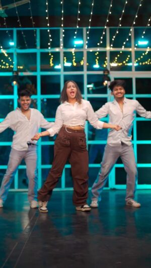 Priya Agarwal Instagram - A little blur but cope with us 😉😘
@official_rishabh_garg @official_daksh3012 
.
.
.
#reels #reelsinstagram #instagood #instagram #look #trendingreels #trend #dance #viral #explorepage