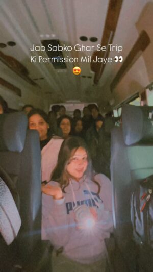 Priya Agarwal Instagram - Trip Ki Permission Mil Gayi 😍😍
Tag Your Group Buddies 🤍🫶
.
.
.
.
#reels #reelsinstagram #instagram #instagood #trip #buddies #permission #shimla #bus #roadtrip #trend #trendingreels #flashlight #masti #dosti #viral #explorepage
