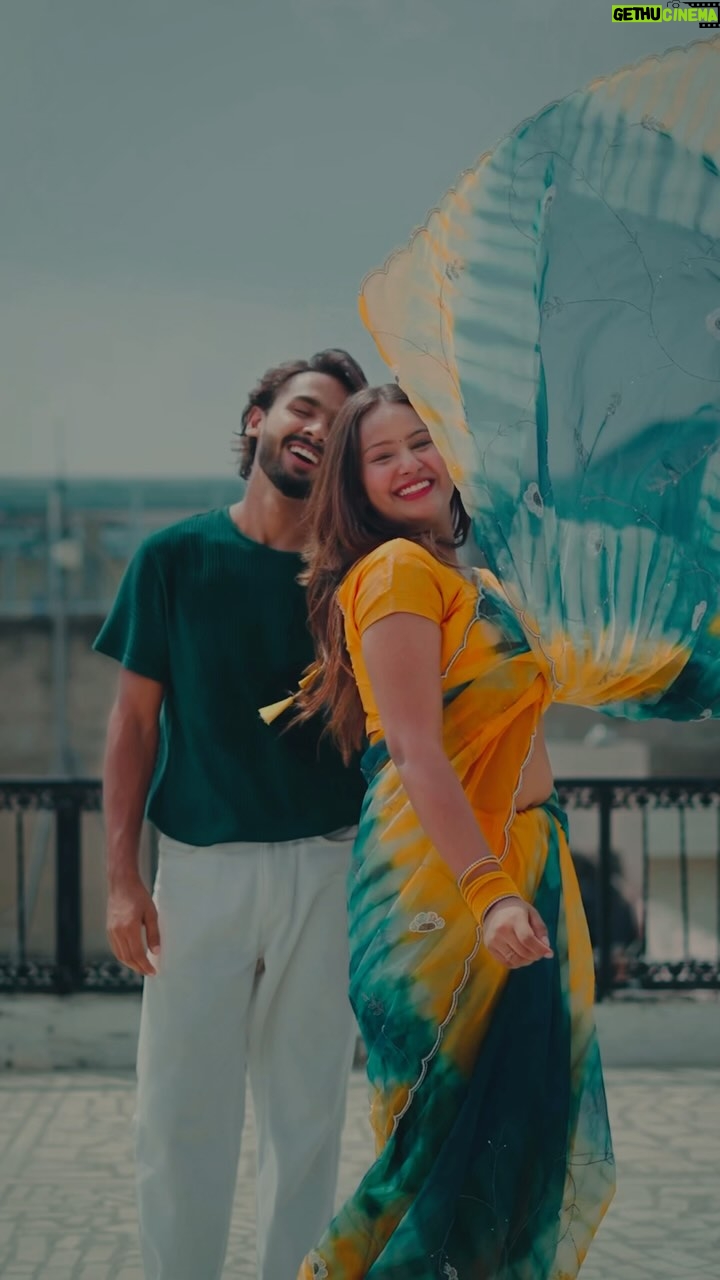 Priya Agarwal - 1.7K Likes - Mrigh Naini 👀🦢💛
@pankaj_rajput_1103 🐥
.
.
.
.
#reels #reelsinstagram #viral #instagram #instagood #explorepage #trendingreels #look #dance #trend #mrighnaini #dhoomtaana #omshantiom #bollywood