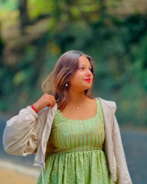 Priya Agarwal Instagram - mai शर्मति roz lagati काजल surma laali 🦢🪞🐚🌾