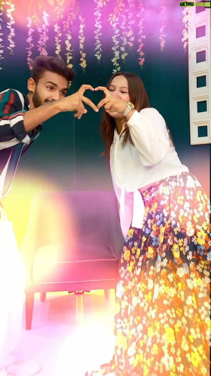 Priya Agarwal - 10.1K Likes - Bahara Bahara 😍♥️
dc - @pankaj_rajput_1103 ✨
.
.
.
.
#reels #reelsinstagram #instagood #instagram #baharabahara #dance #dancereels #look #cute #trending #dc #viral #explore