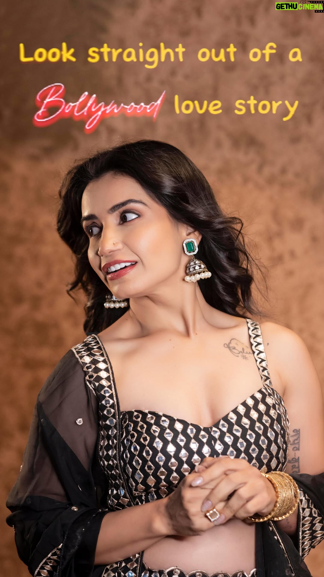 Priya Ahuja - 24.1K Likes - Look Straight out of Bollywood Love Story ✨❤️

Videographer: @photo_vinayak 
Outfit: @indya 
Make up : @makeoverbydipika 
Studio : @studio__1965 

( outfit , black lehnga , glamorous, traditional, festival wear festive look )