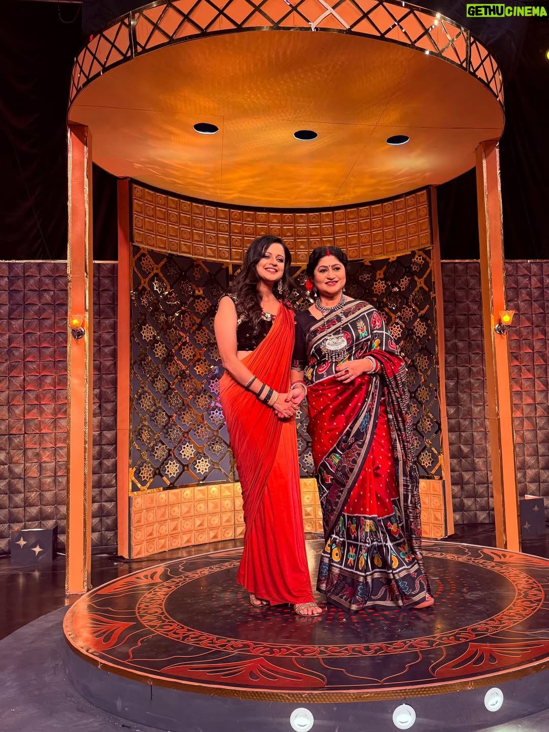 Priya Choudhury - 28.7K Likes - Honoured to shared the stage with incredibly talented @namitaagrawalofficial ❤️