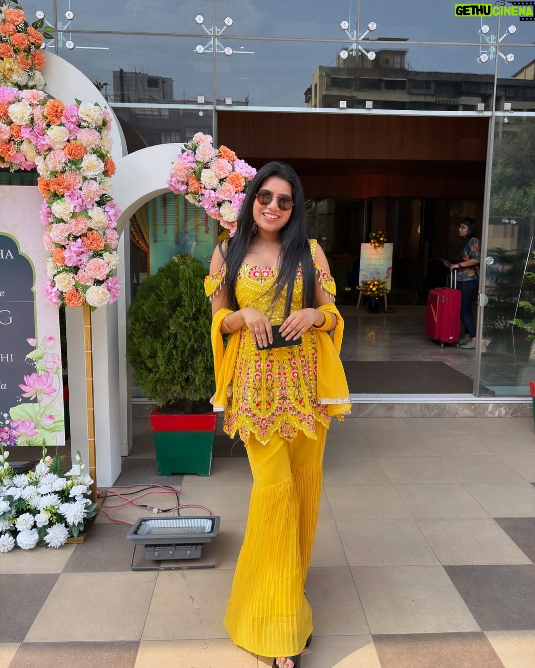 Priya Goyal - 5.4K Likes - Splash of YELLOW✨ @_priyagoyall 
.
.
.
.
.
.
#instagood #instagram #instalike #fashion #fashionstyle #fashionnova #wedding #love #ootd #picoftheday