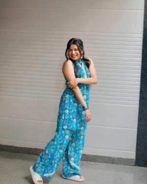 Priya Goyal Instagram - Tu Hai🙈❤️ 
.
.
.
.
#instagram #instagood #instadaily #fashion #fashionblogger #fashionista #fashionnova #explore #explorepage #love #cute #smile #ootd #picoftheday