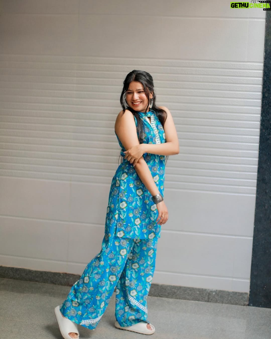 Priya Goyal - 4.5K Likes - Tu Hai🙈❤️ 
.
.
.
.
#instagram #instagood #instadaily #fashion #fashionblogger #fashionista #fashionnova #explore #explorepage #love #cute #smile #ootd #picoftheday