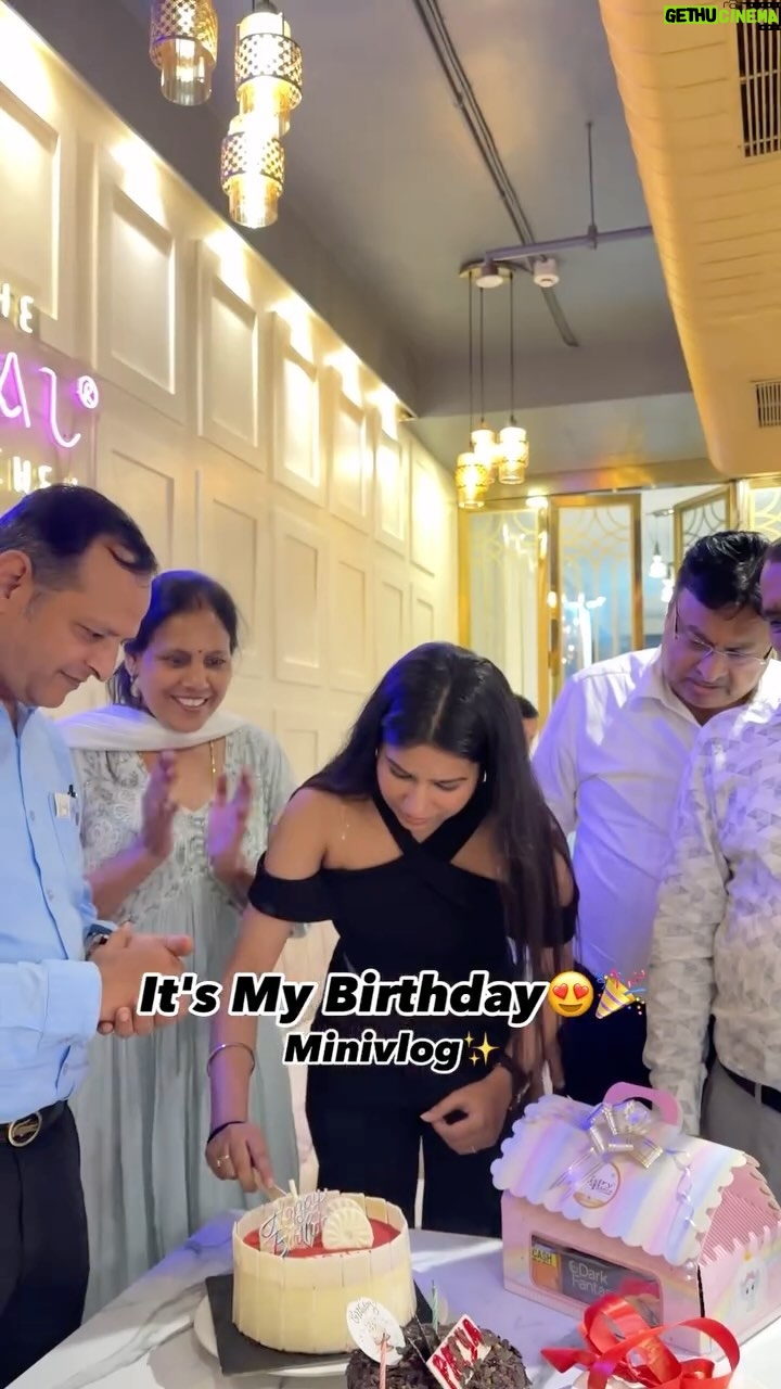 Priya Goyal - 6.3K Likes - It's My Birthday😍🎉 
.
.
.
.
.
#reels #reelsinstagram #reelitfeelit #explore #explorepage #lifestyle #fashion #minivlog