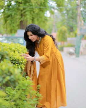 Priya Goyal Instagram - Sunn zara🫶🏻❤️ 
.
.
.
.
.
.
#instagood #instagram #instadaily #instalike #explore #explorepage #fashion #fashionista #fashionblogger #lifestyle #fashionnova #picoftheday #ootd