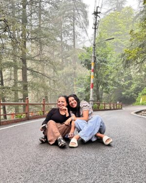 Priya Goyal Instagram - Bff goals🫶🏻❤️ 
.
.
.
.
.
#instagood #instadaily #instagram #instalike #explore #explorepage #bff #travel #travelgram #fun #mountains #trip #picoftheday