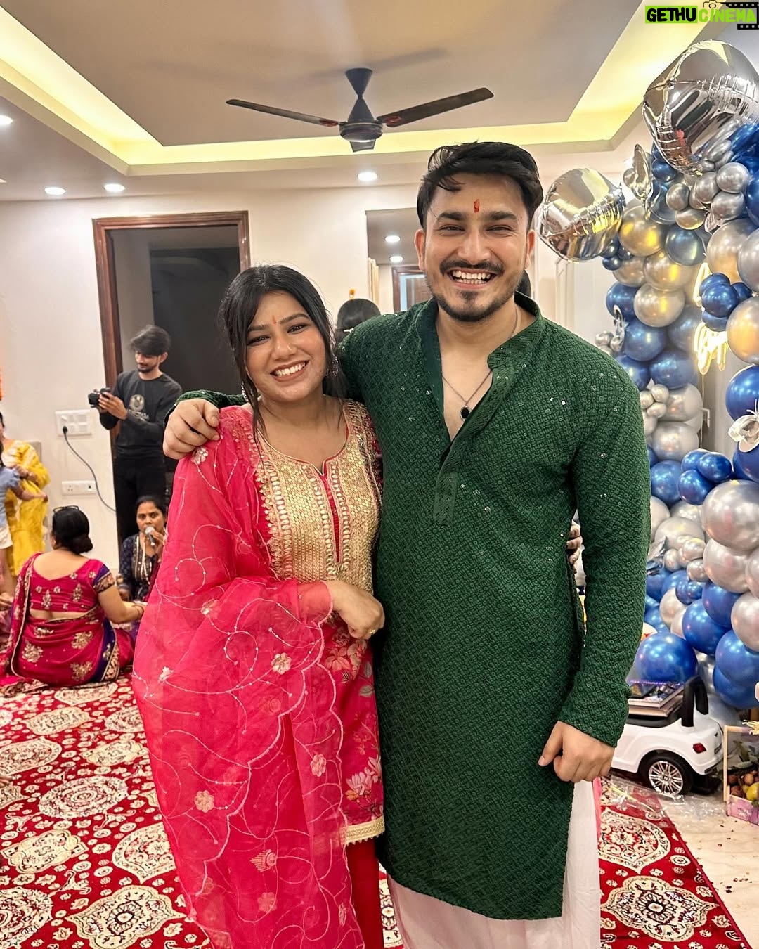 Priya Goyal - 39.3K Likes - Khushiyan ghar aayi🧿🥳 #bhaiyabhabhi ❤️
.
.
.
.
.
.
#instagood #instadaily #instalike #instagram #instamood #roka  #vibes #explore #explorepage #love #trending #ootd #picoftheday