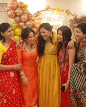 Priya Goyal Instagram - Loving this little life of ours❤️ 
.
.
.
.
.
.
#instagood #instagram #instadaily  #family #familia #love #smile #cute #explore #explorepage #picoftheday