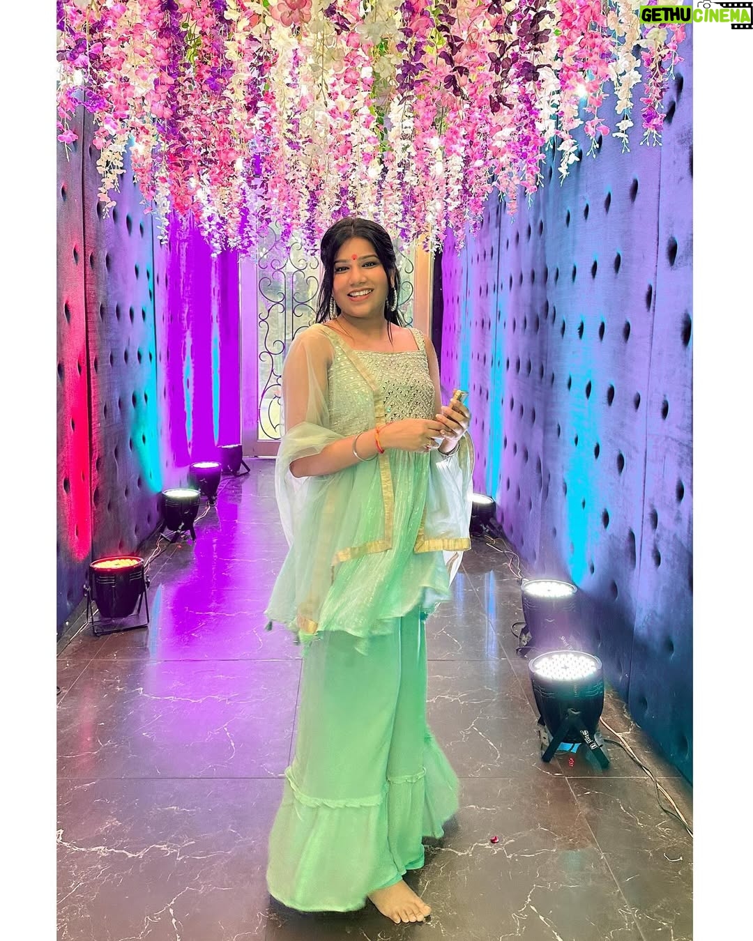 Priya Goyal - 4K Likes - Royal Vibes Only✨ 
.
.
.
.
.
#fashion #fashionblogger #fashionista #fashionnova #explore #explorepage #instagood #instagram #instalike #instadaily #love #ethnic #traditional #cute #smile #beautiful #ootd #picoftheday