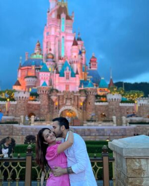 Priya Kapoor Arora Instagram - Happy birthday to the man who still makes my heart flutter and my cheeks blush!
Love you to the moon and back, my forever charmer!
♥️♥️♥️♥️🧿🧿🧿🧿
@laksh_911