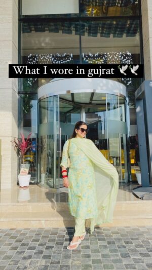 Priya Kapoor Arora Instagram - Which one you like the most 1,2,3&4 ?
.
Outfit 1 - @ibadat_india
Outfit 2 - @officialarshdesigns
Outfit 3 - Kamla nagar market
Outfit 4 - @bunaai