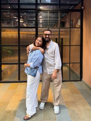 Priya Kapoor Arora Instagram - Another year with you, and my heart’s still smiling the same way. Happy 3 to us ❤️