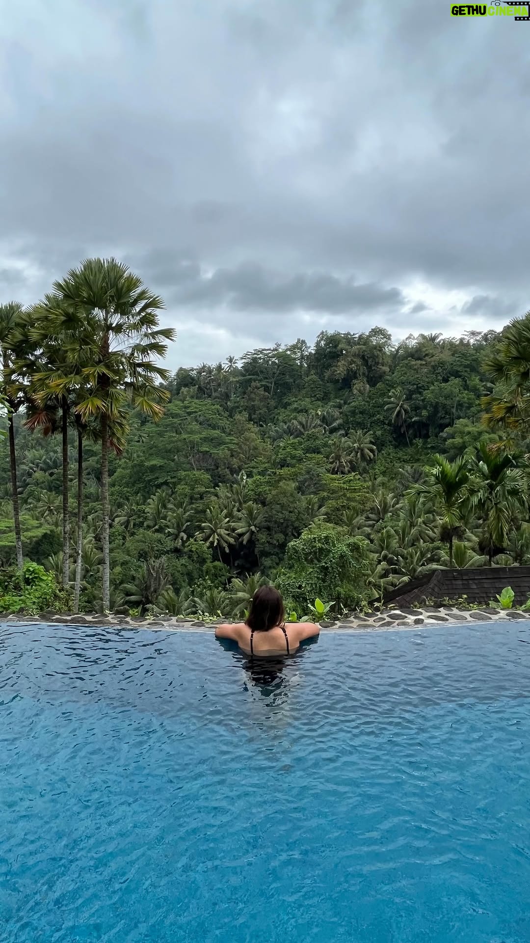 Priya Kapoor Arora - 1.6K Likes - Jannaten kahaan 
Hai yahan ☀️☀️☀️
