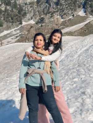 Priya Mitra Instagram - Kashmir🥰