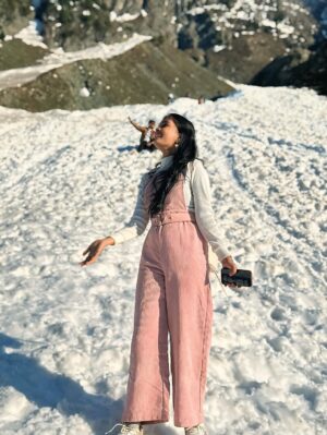 Priya Mitra Instagram - Kashmir🥰