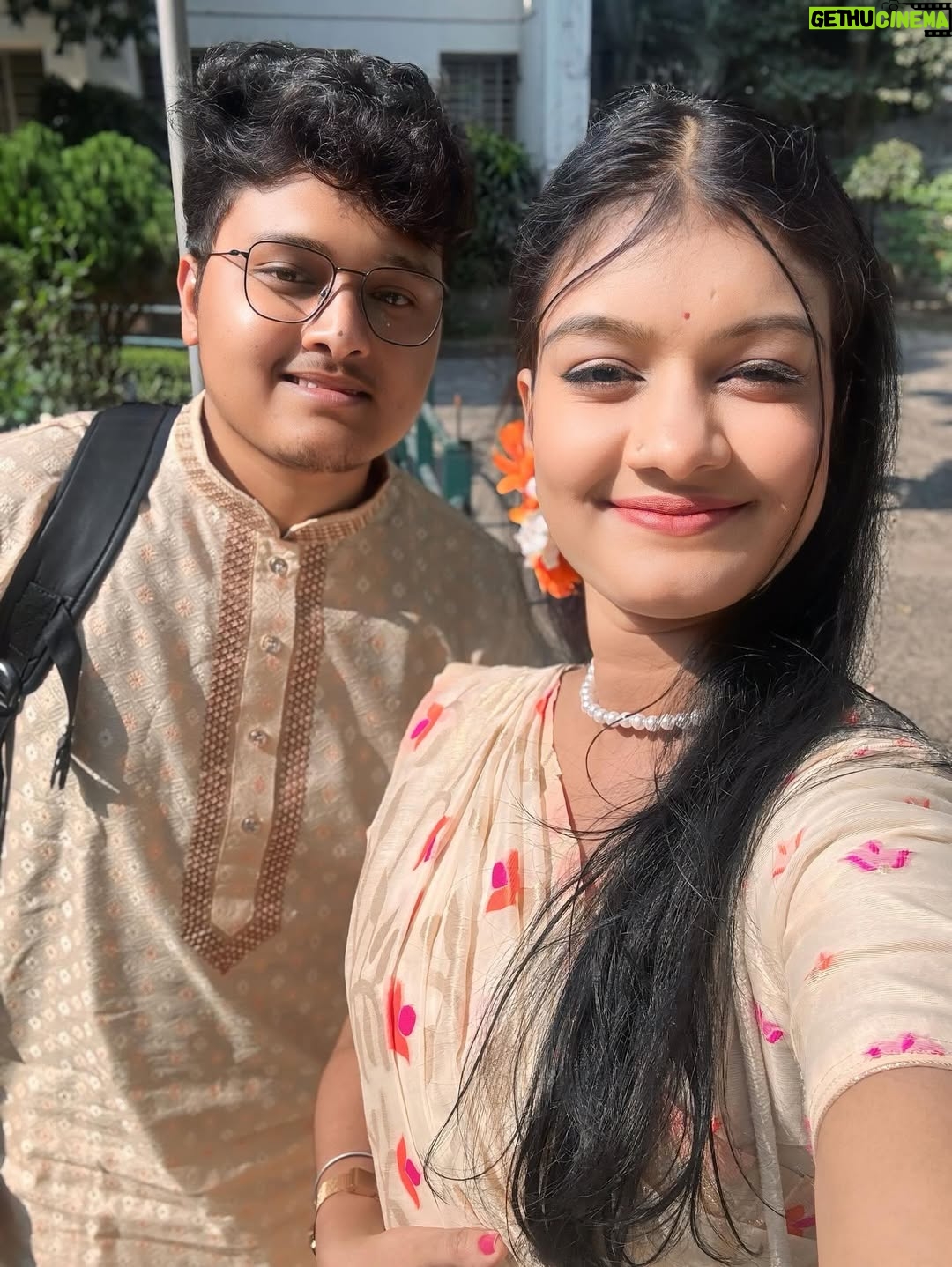 Priya Mitra - 143.3K Likes - Dekha Hazaro Dafaa Apko❤️🥰