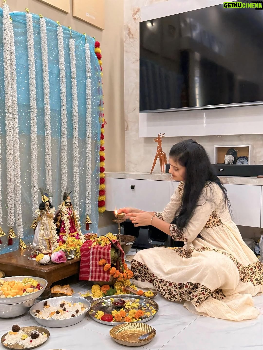 Priya Mitra - 24.4K Likes - শুভ জন্মাষ্টমী🥰