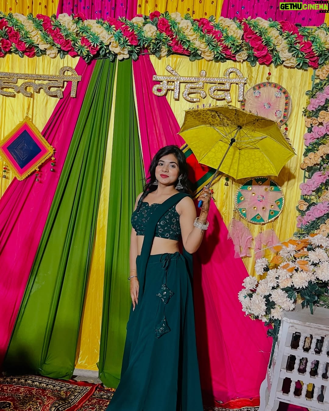Priya Rathore - 1K Likes - Dost ki Mehndi ceremony ❤️☘️
