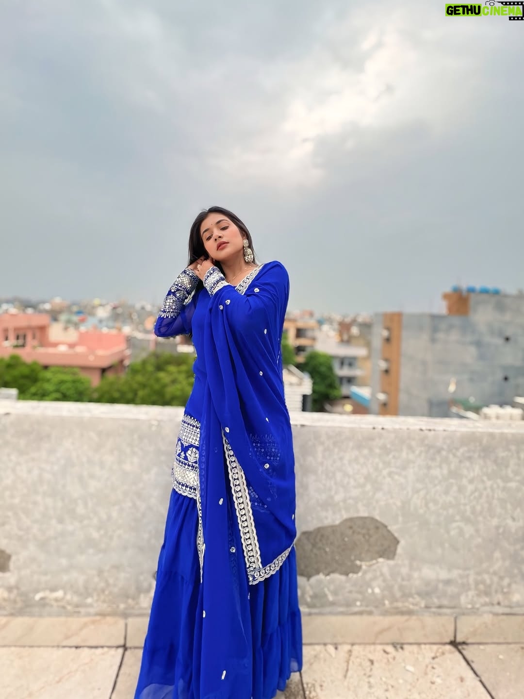 Priya Rathore - 2.9K Likes - Zindagi ne diye hain zakhm kai, dard chhupa hai muskurahat mein …☘️ 

#trend #suit #bluesuit #beautyinnature #insta #instamusic #instagram #instafashion
